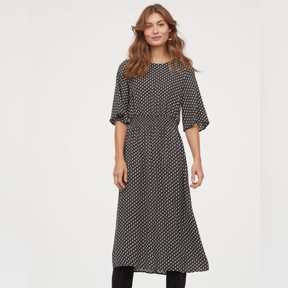 H&M Dresses & Skirts - H&M Calf Length Black and White Patterned Dress with Elastic Waist